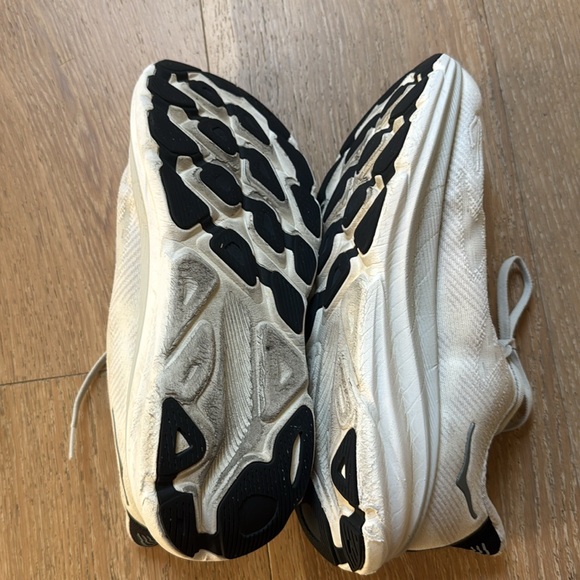 Men's White Hoka Running Shoes Clifton 9 men’s shoe - Picture 3 of 6